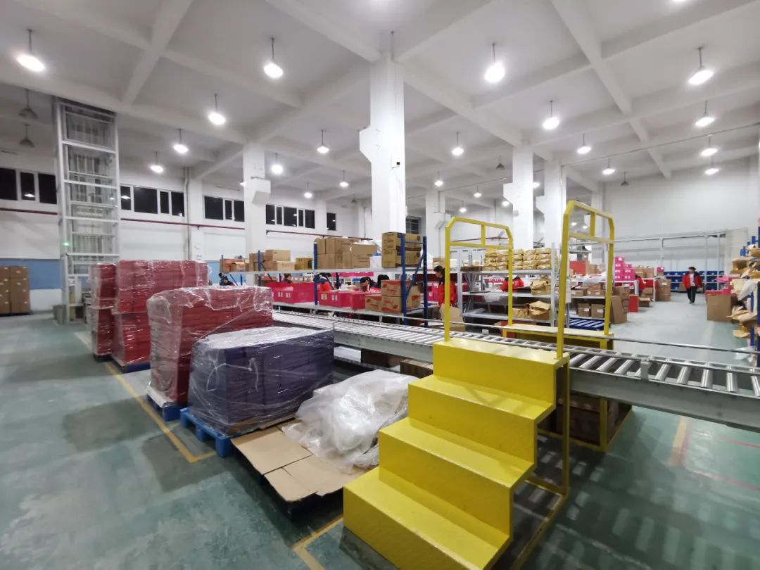 項(xiàng)目新聞 | 寶開(kāi)集成·零食品牌愛(ài)哆哆自動(dòng)化系統(tǒng)搬倉(cāng)完成！