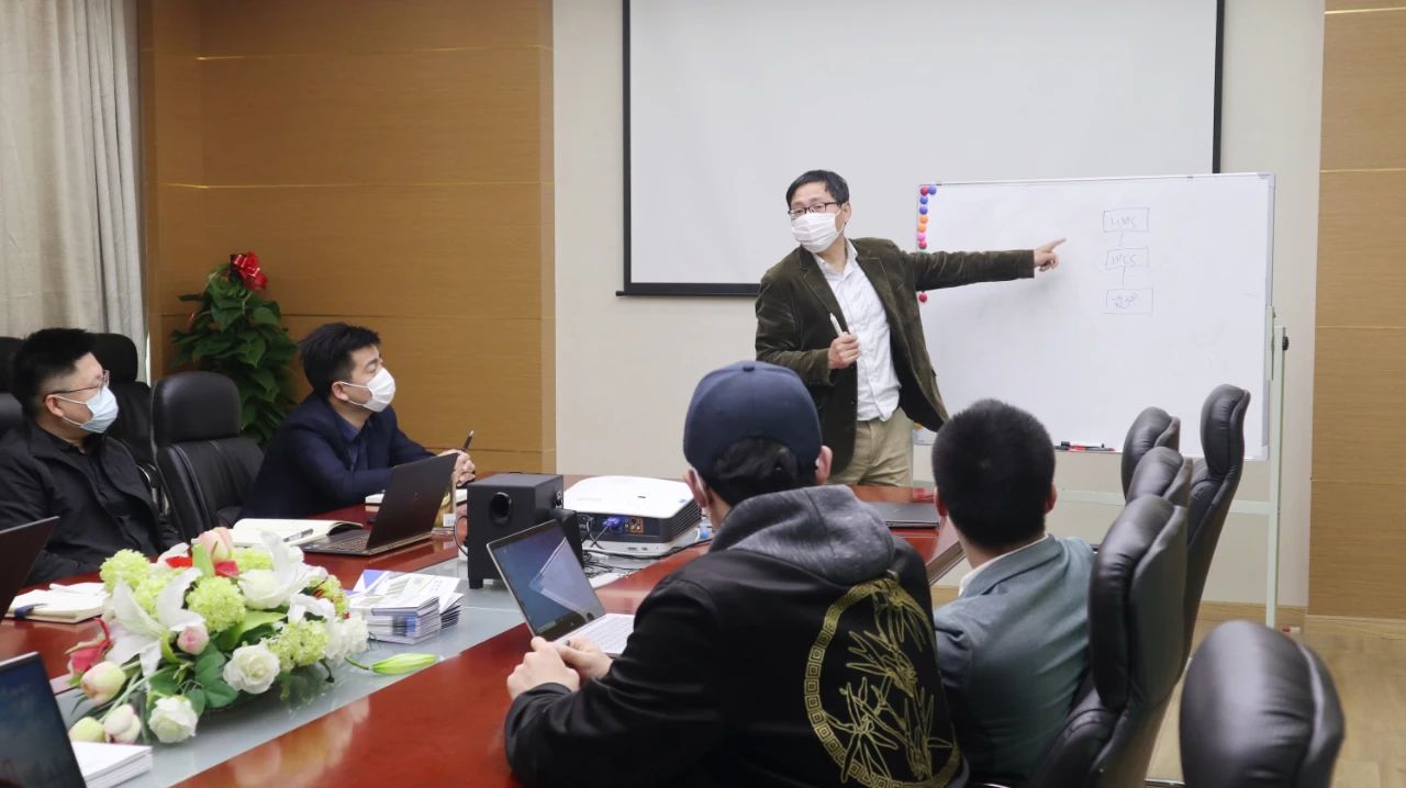 新品上線 | 湯姆迅開展「燈帶式播種墻」專題培訓