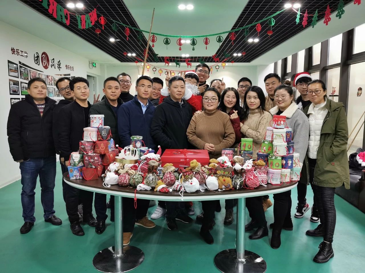 圣誕主題生日趴 | 濃情暖意平安夜，誕愿有你共前行