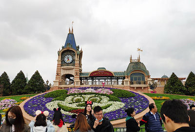 Happy Women’s Day | 歡度三八節(jié)，我們相約上海迪士尼樂園