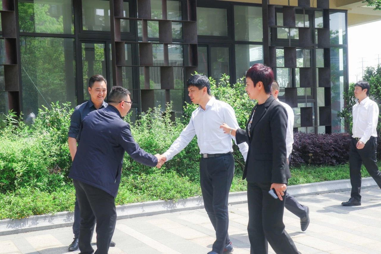 快訊 | 溫州市甌海區(qū)領(lǐng)導(dǎo)一行蒞臨寶開(kāi)參觀(guān)考察