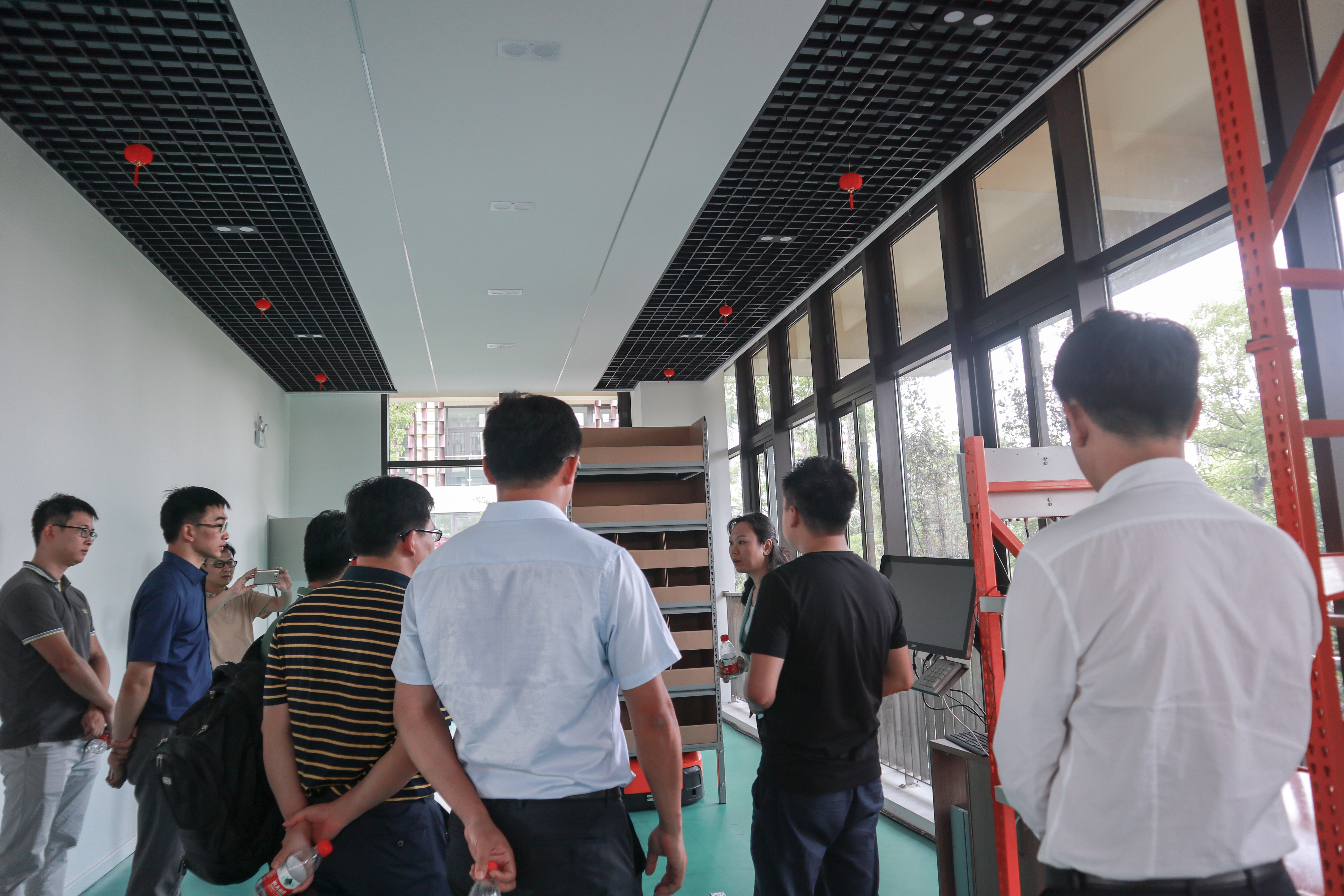 快訊 | 肇慶市高新區(qū)領(lǐng)導蒞臨寶開智能參觀考察