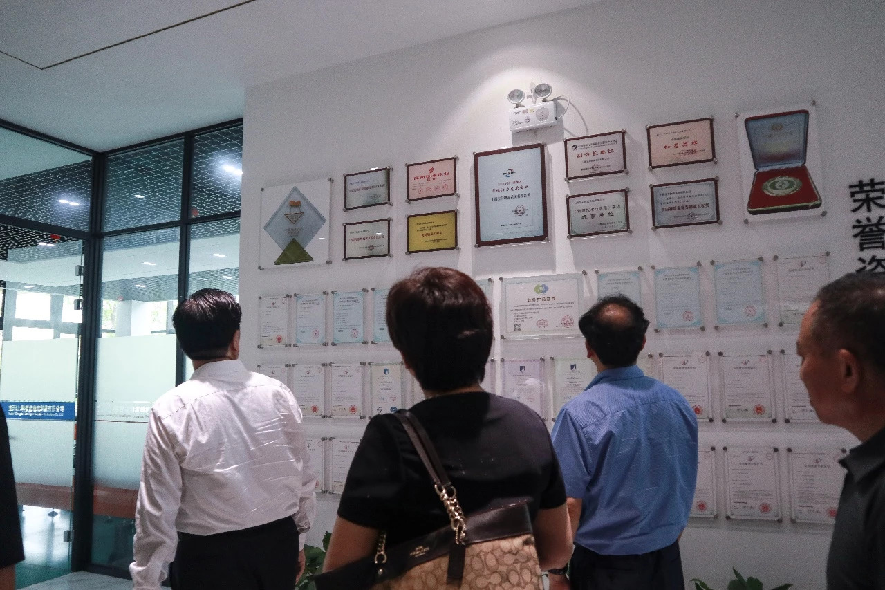 快訊 | 河北省工信廳、石家莊市委市政府領導蒞臨寶開智能參觀考察