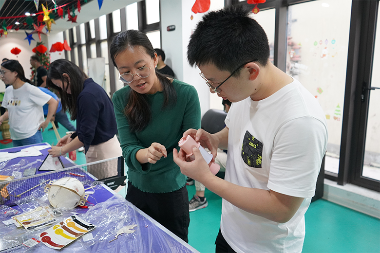 月圓中秋 · 集體慶生 | 溫馨九月，迎佳節(jié)，賀生辰，共團(tuán)圓！